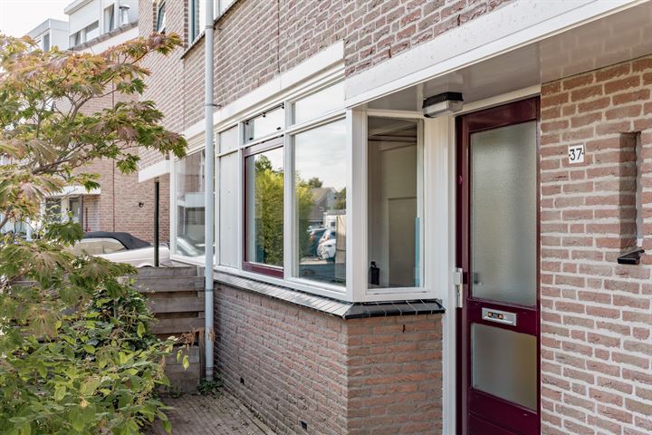 View photo 5 of Alban Bergstraat 37