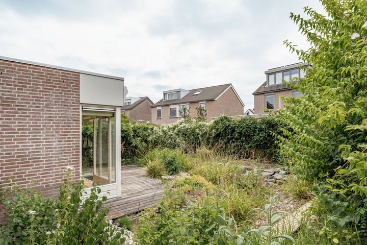 Bekijk foto 34 van Alban Bergstraat 37