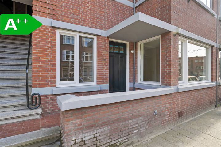 Bekijk foto 1 van Loudonstraat 57