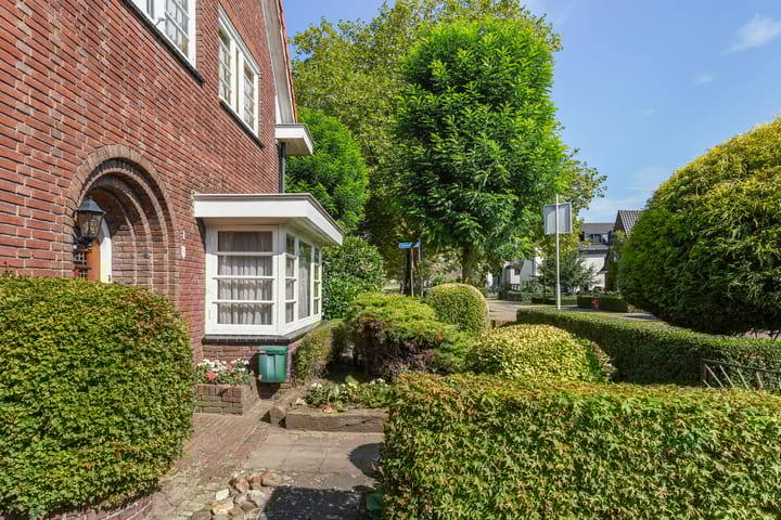 Foto 9 van Terburghtweg 1