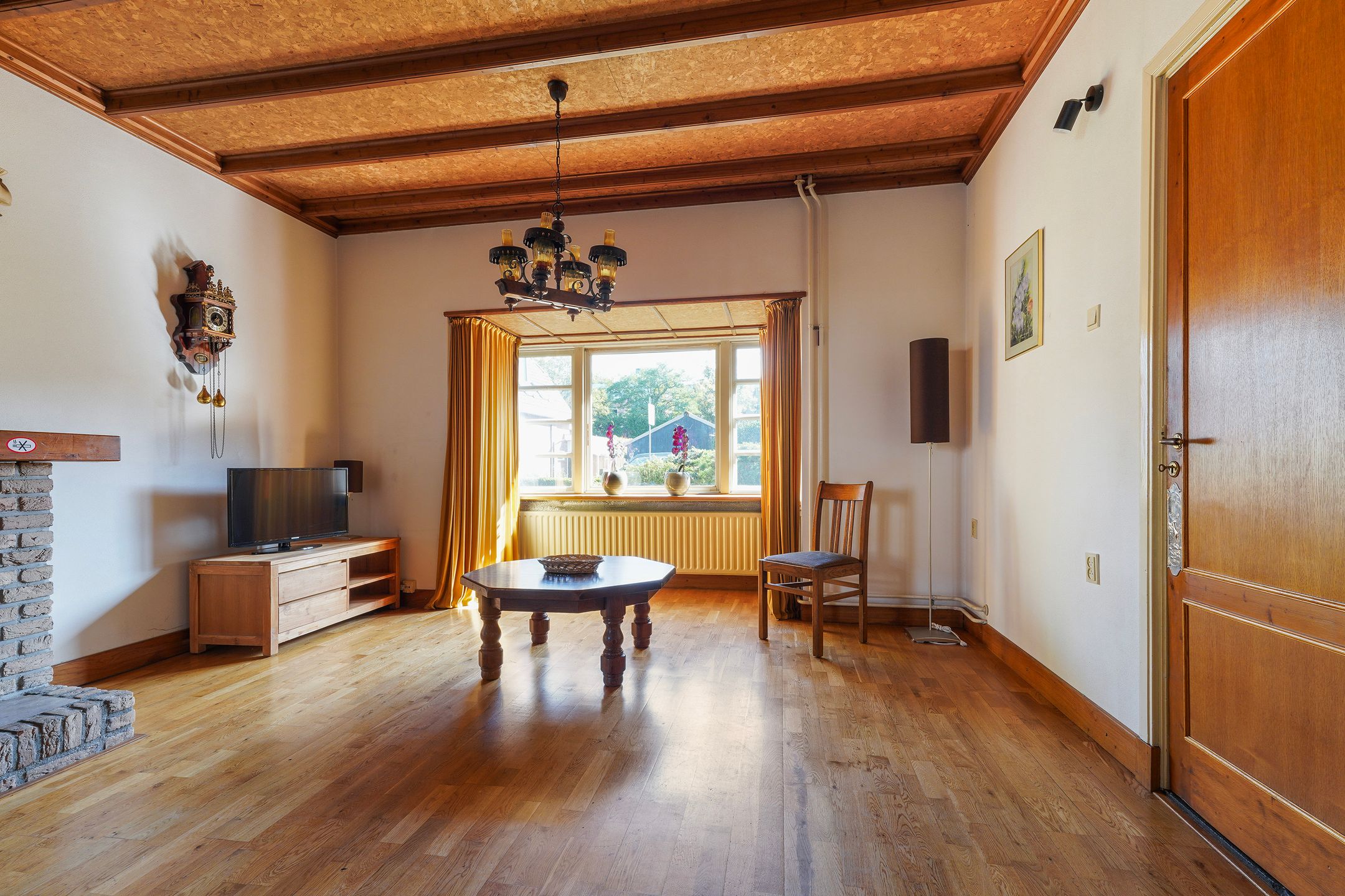 Foto 15 van Terburghtweg 1