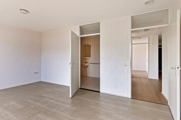 Photo 22 of Dongeradyk 13-4