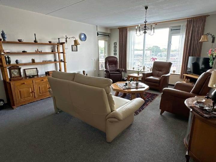 Foto 9 van Stationsplein 32