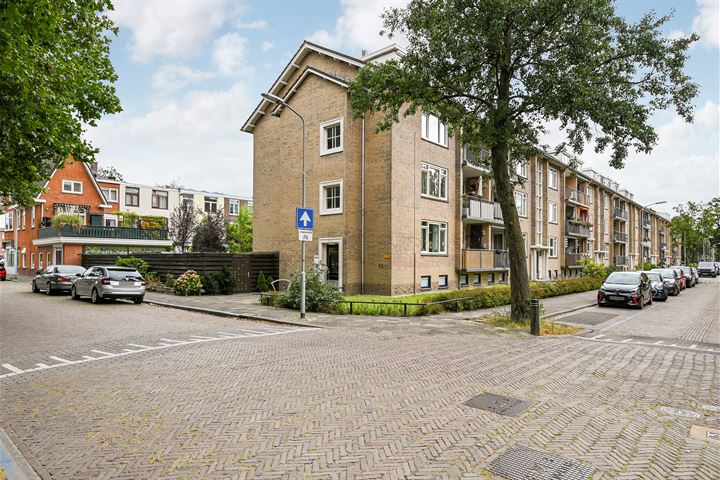 Bekijk foto 47 van van Lodensteijnstraat 8