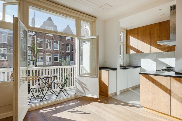 View photo 4 of Bosboom Toussaintstraat 21-2