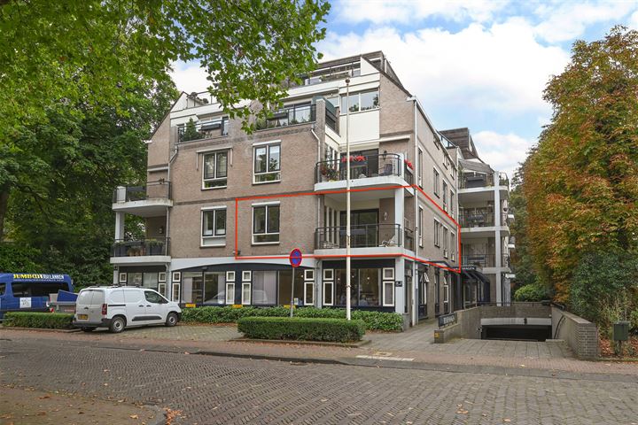 Bekijk foto 1 van Oranjestraat 8-0001