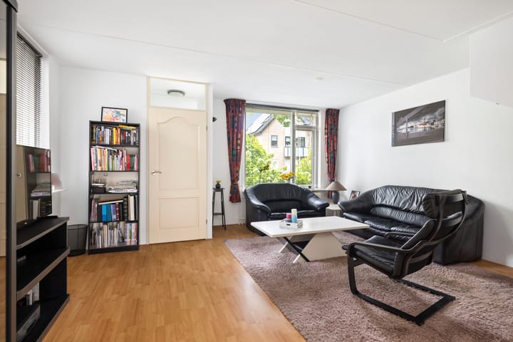 Foto 6 van Burg. Crommelinlaan 4