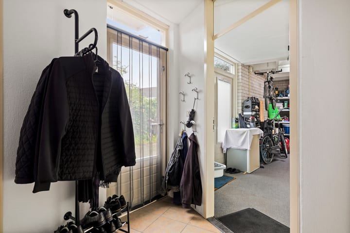 Foto 14 van Burg. Crommelinlaan 4