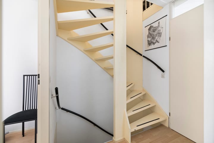 Foto 18 van Burg. Crommelinlaan 4