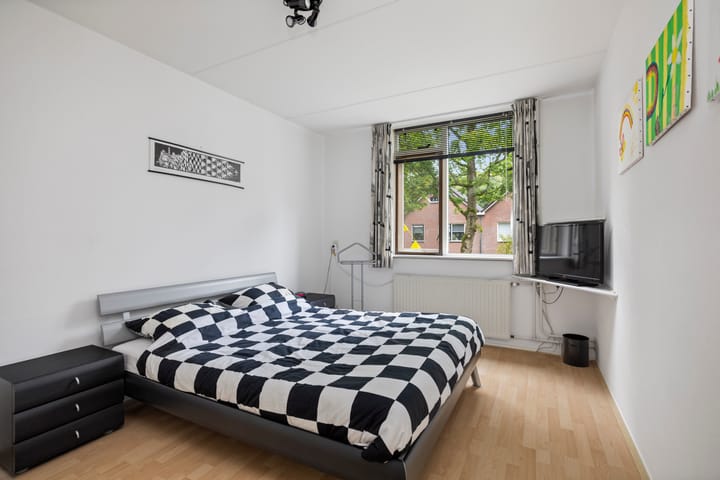 Foto 19 van Burg. Crommelinlaan 4