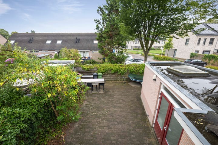 Foto 20 van Burg. Crommelinlaan 4