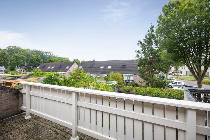 Foto 26 van Burg. Crommelinlaan 4