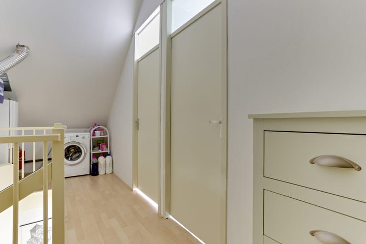 Foto 33 van Burg. Crommelinlaan 4