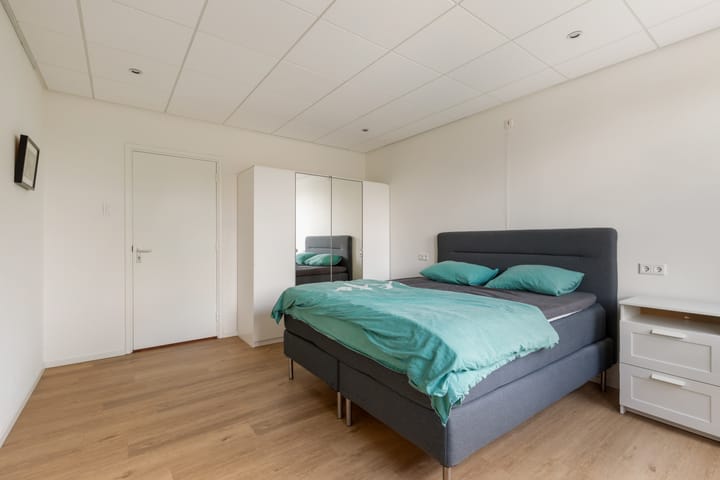 Foto 28 van Raadhuisstraat 4