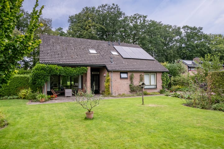 Foto 43 van Hulstlaan 4