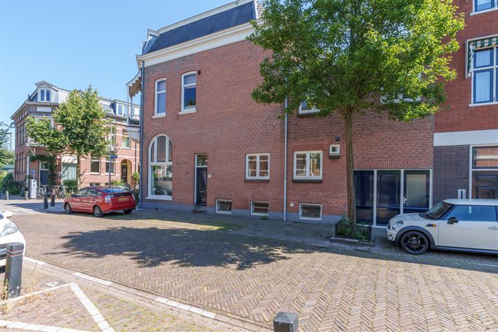 View photo 55 of Jan Pieterszoon Coenstraat 24