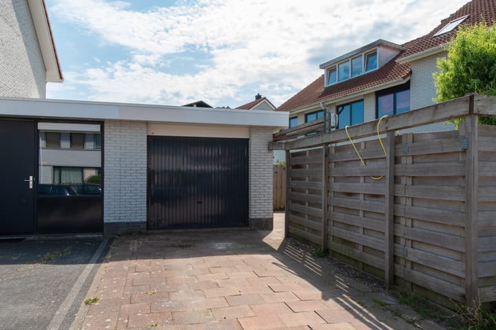 Foto 48 van Renoirhof 99