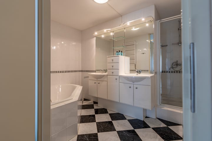 Foto 10 van Stationsweg 1-B