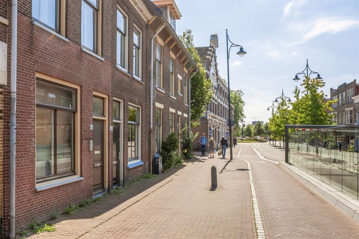 Bekijk foto 2 van Korevaarstraat 26