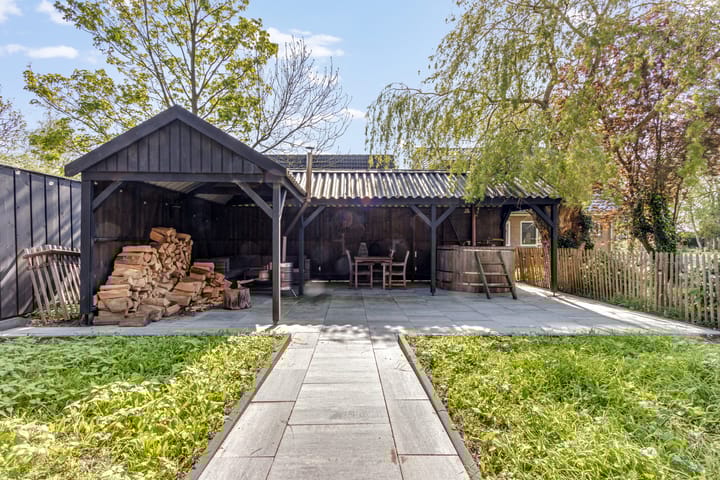 Foto 69 van Jetze Veldstraweg 43