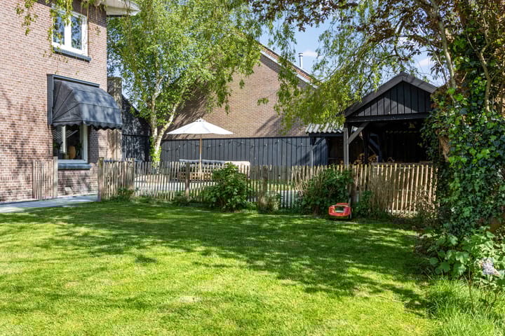 Foto 71 van Jetze Veldstraweg 43