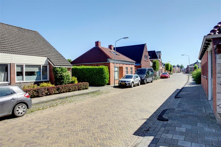 View photo 29 of Schoolstraat 76