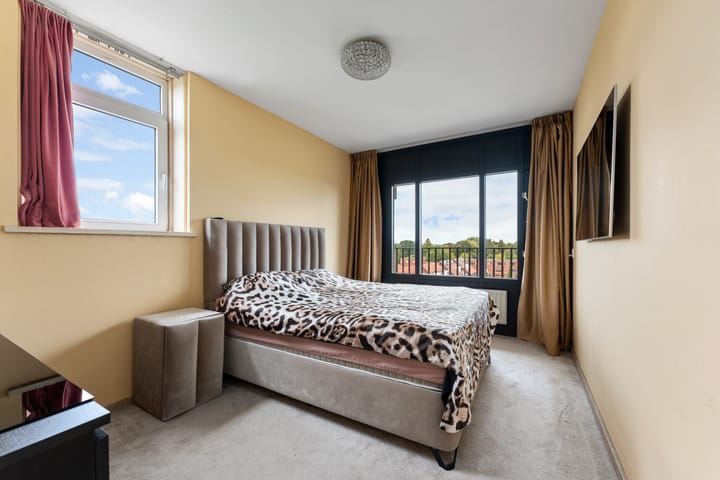 Foto 4 van Veeartsweg 49