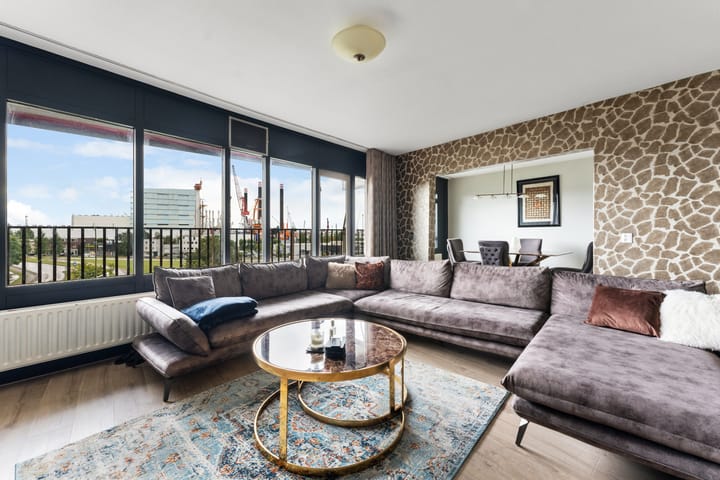 Foto 12 van Veeartsweg 49