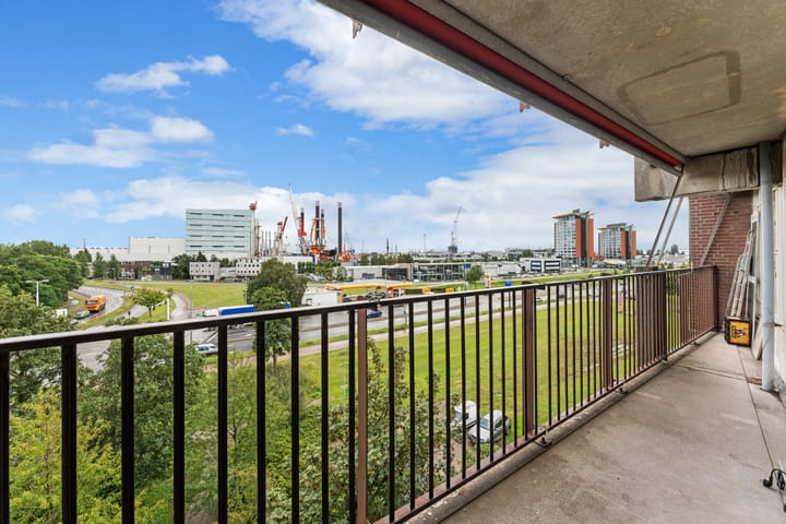 Foto 32 van Veeartsweg 49