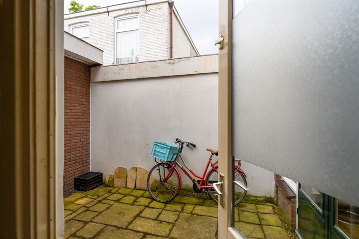 Bekijk foto 16 van Weimarstraat 237