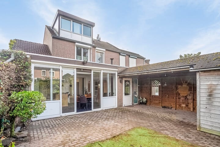 Foto 2 van Stuksbeemden 17