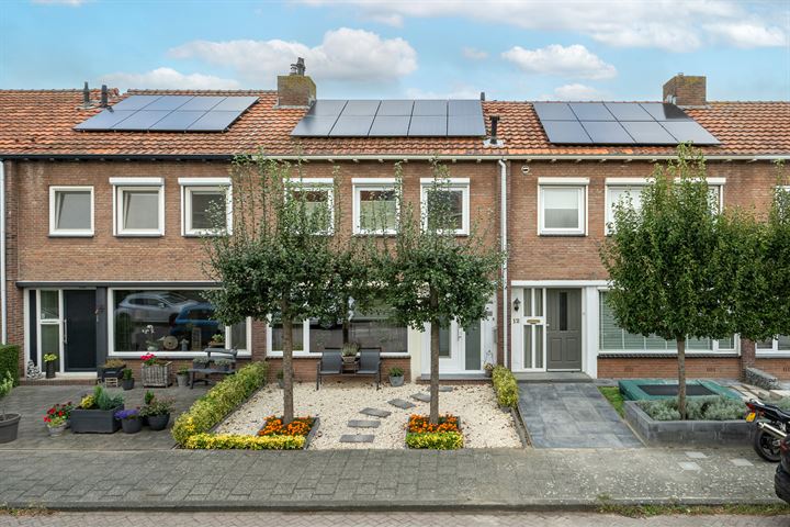 View photo 1 of Hendrik van Nassaustraat 10