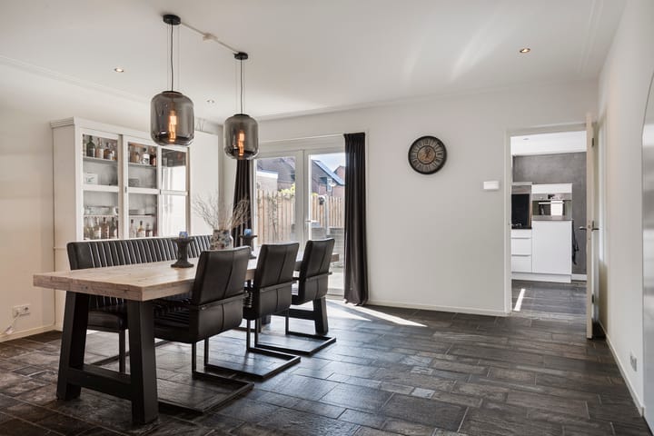 Foto 8 van Bredaseweg 3