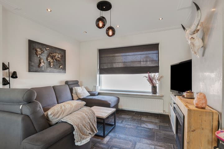 Foto 10 van Bredaseweg 3