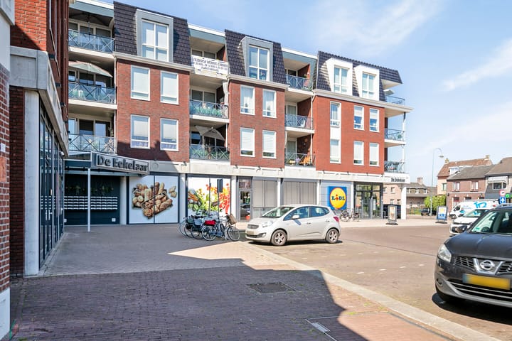 Foto 46 van Bredaseweg 3