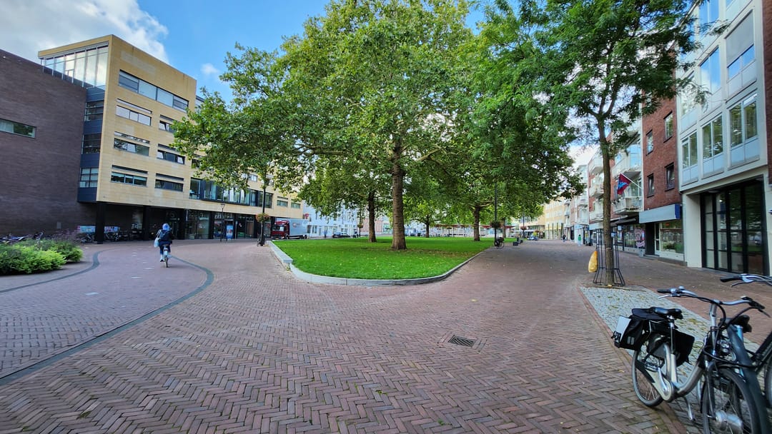 Foto 22 van Gele Rijders Plein 16-2