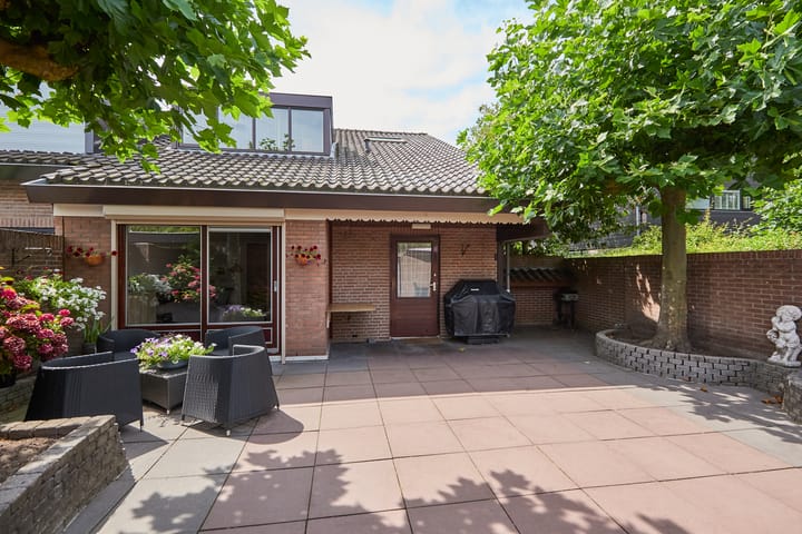 Photo 55 of van Bronckhorststraat 5