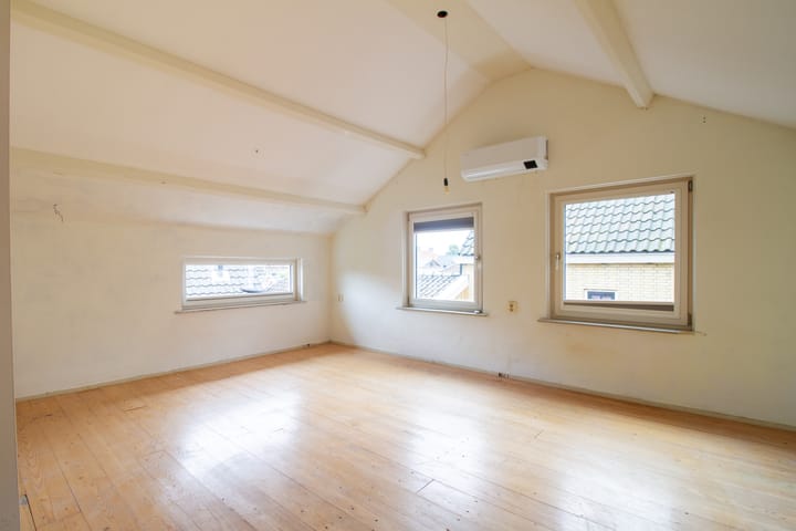 Foto 24 van Zeedistelstraat 9