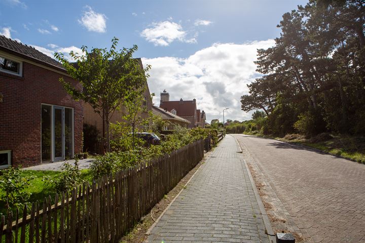 View photo 46 of Zeedistelstraat 9