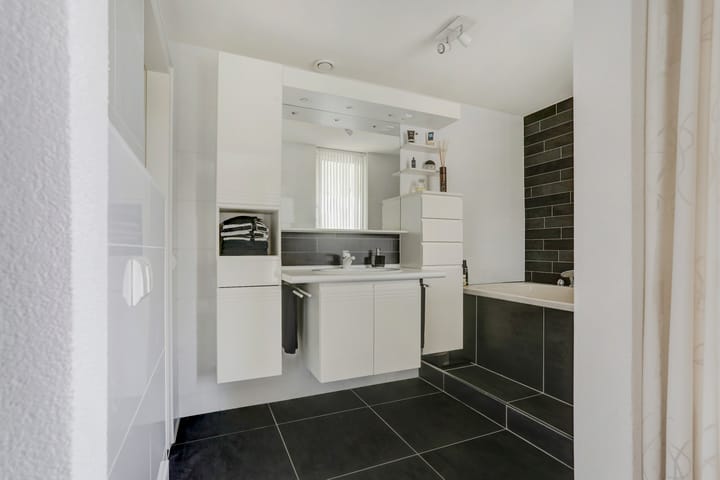 Foto 57 van Titan 43