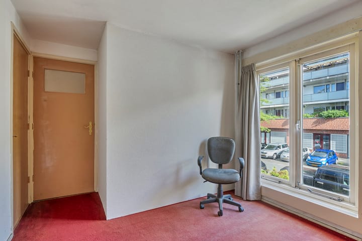 Foto 15 van Roggeveenstraat 10