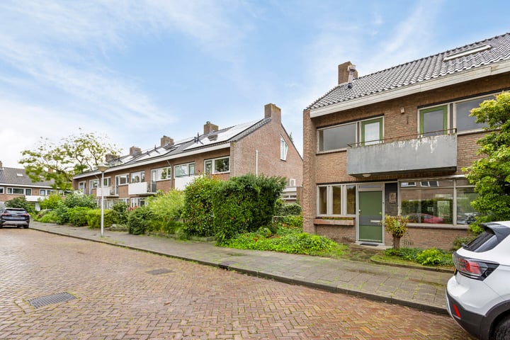 Bekijk foto 35 van Rietveldlaan 9