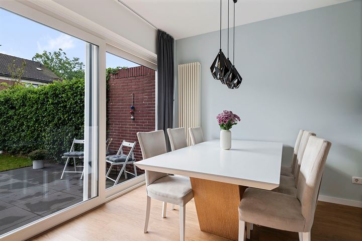 Bekijk foto 10 van Bernadottestraat 19