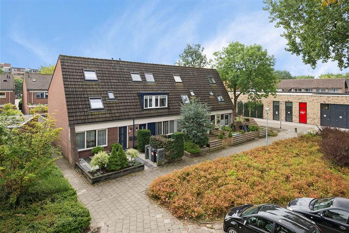 Bekijk foto 36 van Bernadottestraat 19