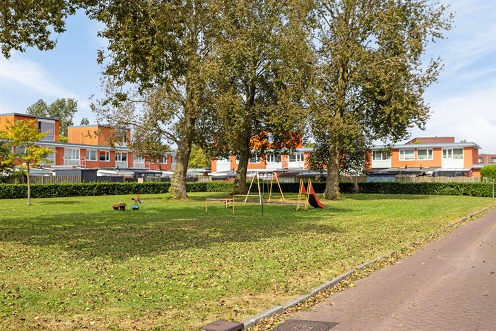 Bekijk foto 41 van Hendrik Bulthuisstraat 16