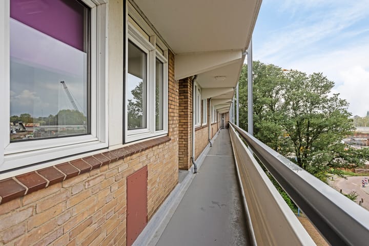 Foto 22 van Mr. F.A. van Hallweg 138