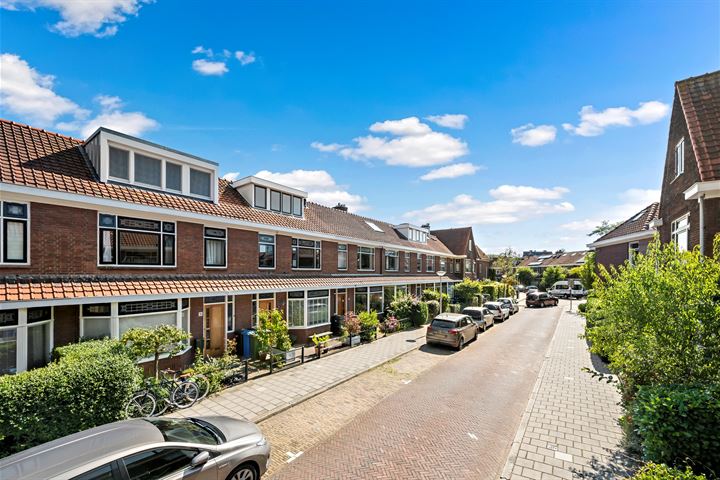 View photo 5 of Van Heemstrastraat 25