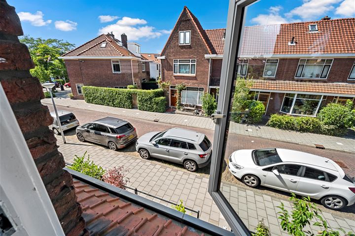 View photo 38 of Van Heemstrastraat 25