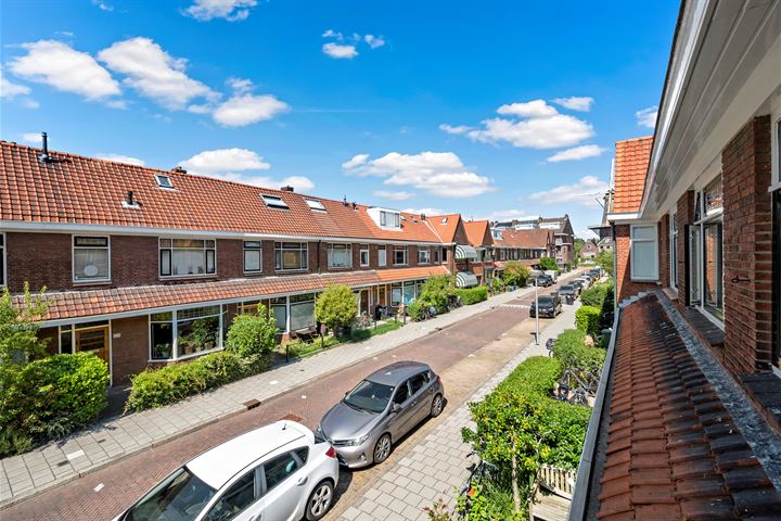 View photo 39 of Van Heemstrastraat 25