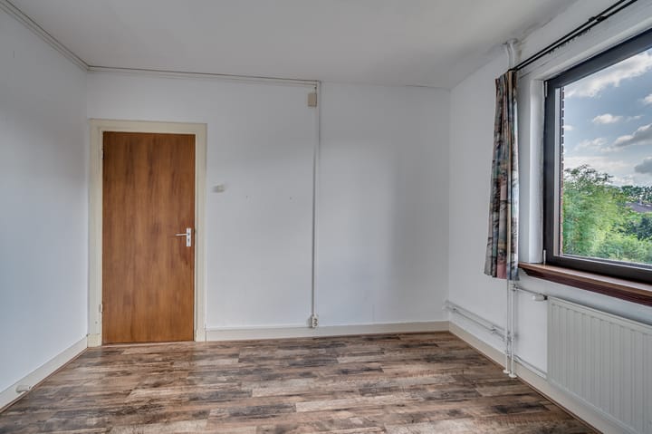 Foto 11 van Krekelveldstraat 8